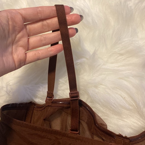 NEW SKIMS Ultra Fine Mesh Scoop Bra Underwire, Brown Mahogany Size 42A Ultrafine - Picture 10 of 14